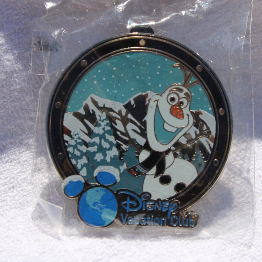 🎉HP🎉Disney's Collectible Trading Pin with Olaf